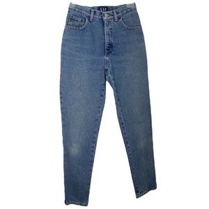 Vintage 90’s Gap High Rise Slim Mom Jeans in Light Blue Denim